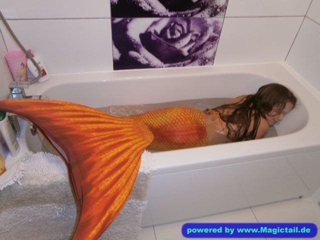 Karo the mermaid:SLEPP FLIP FLOP-ogon