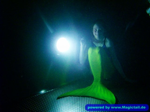 GreenTail:Underwater-MermaidLuna