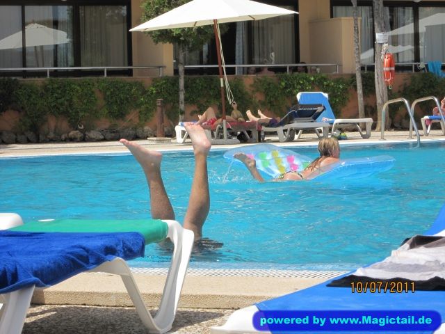Das bin ich:sommer2011 in pool-kevin