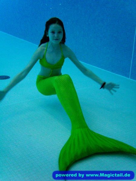Mermaid im Wasser:Grins...-Mermaid