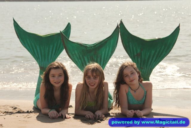 Mermaids at the beach:Beach =)-jackiesky