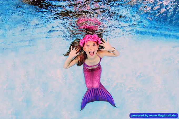 Mermaid H2O Unterwasser Fotoshooting:Unterwasserfotograf Für Meerjungfrauen Schwimmkurse Events - H2OFoto.de-taucher