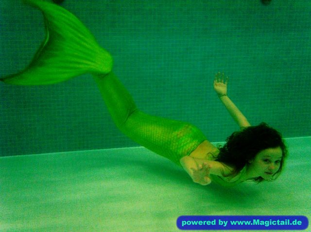 Mermaid im Wasser:Blubb...-Mermaid