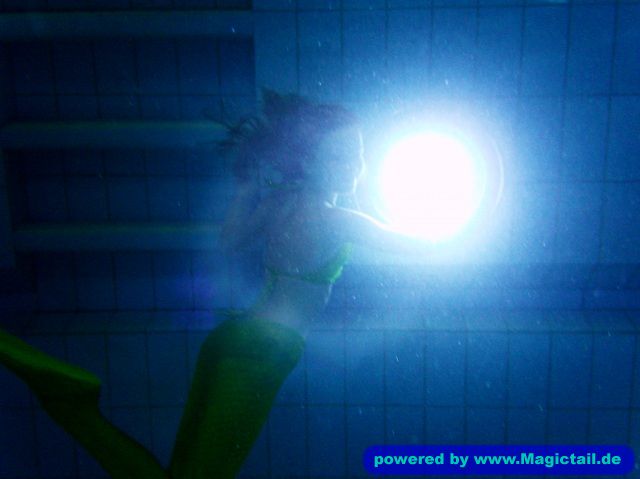 Mermaid im Wasser:Play with the light-Mermaid