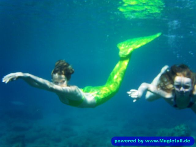 Mermaid im Wasser:Meine Freundin und ich-Mermaid